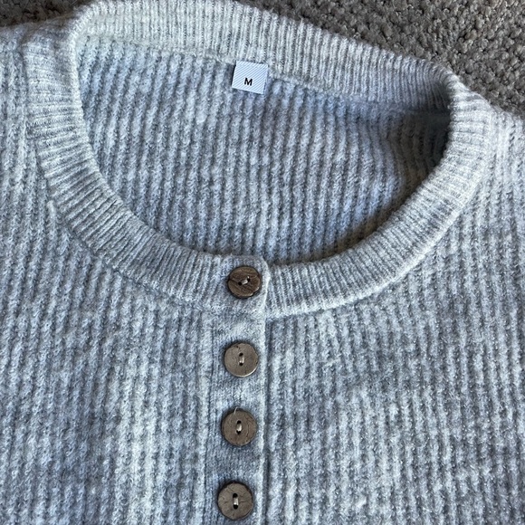 Long Sleeve Pullover Top Sweatshirt Henley Women’s Size Medium - Picture 7 of 9